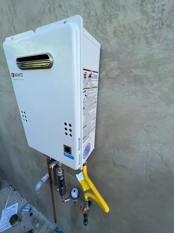 Tankless water heater installation for Royal Poinciana Park homes